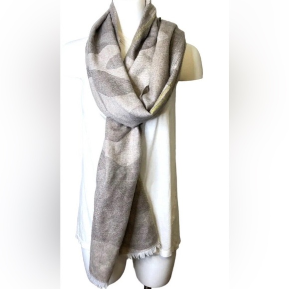 Gap Scarf Wrap Oversized Tan Touch Of Yellow Very Soft Wrap - Picture 1 of 13